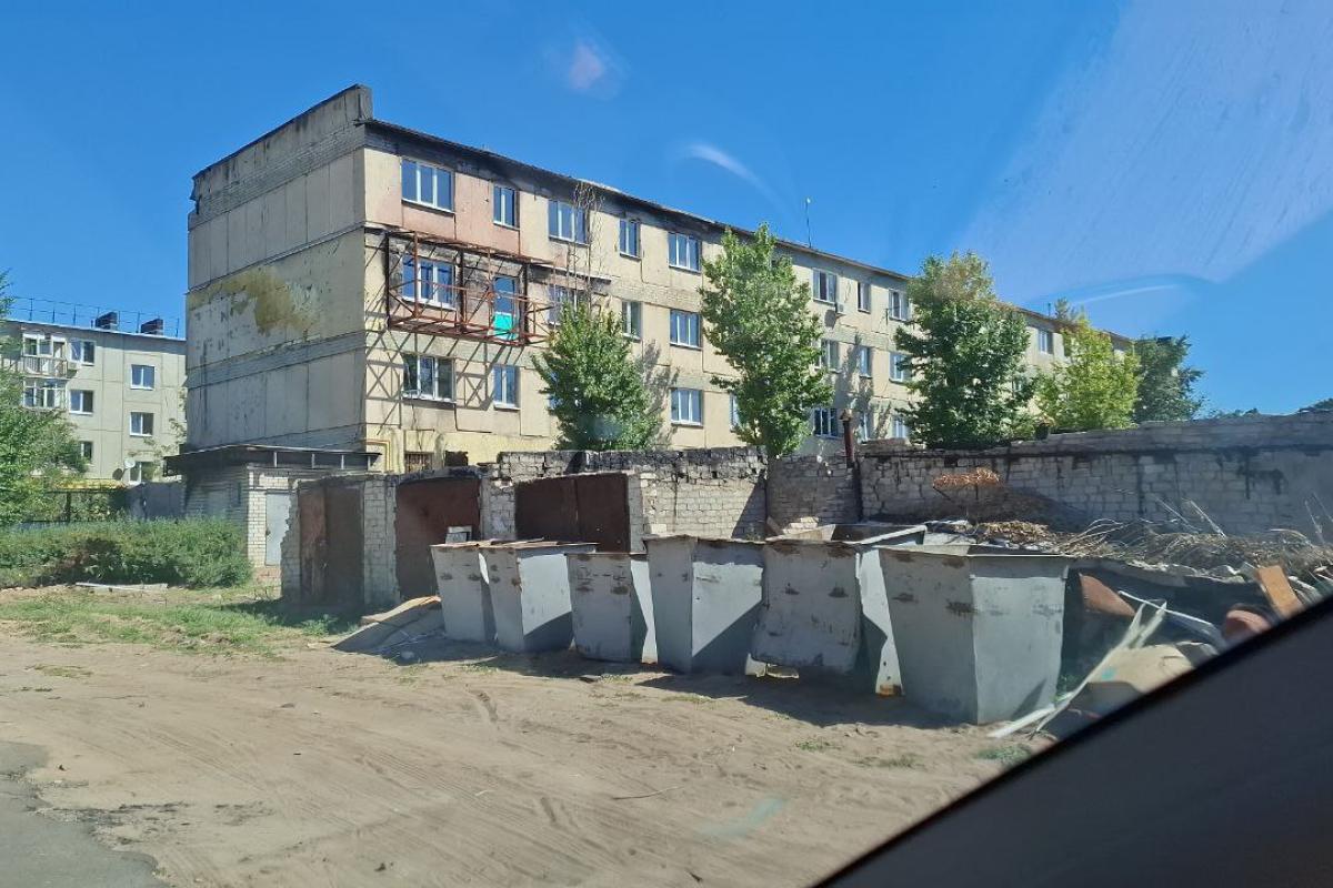 В сети показали, как выглядит один из кварталов оккупированного Северодонецка (фото) В сети показали, как выглядит один из кварталов оккупированного Северодонецка (фото)