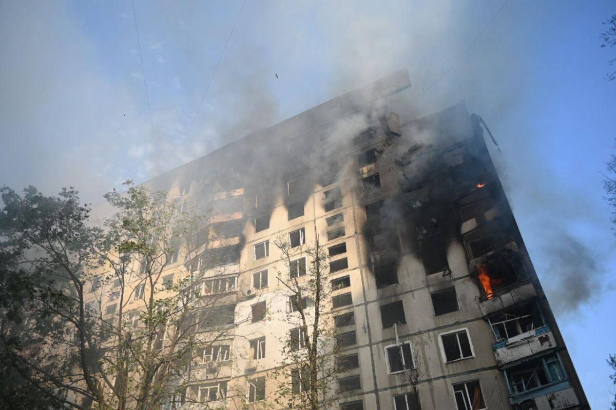 Обстріл Харкова: шість загиблих та понад 50 поранених внаслідок ударів російських окупантів 30 серпня Обстріл Харкова: шість загиблих та понад 50 поранених внаслідок ударів російських окупантів 30 серпня