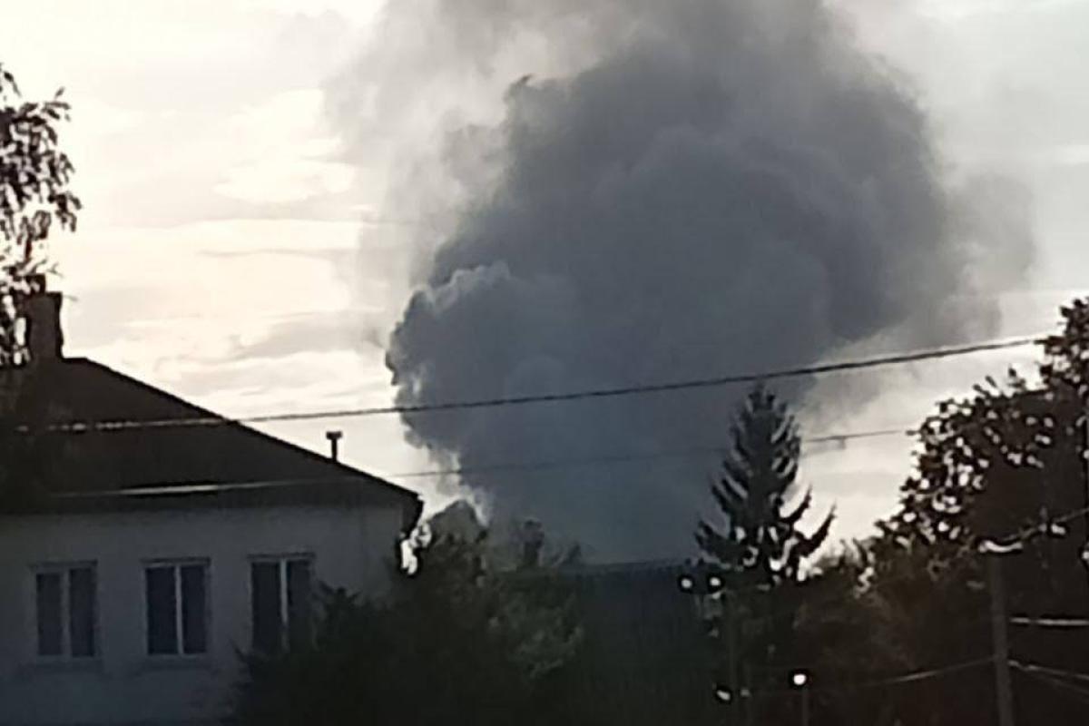 В Белгородской области произошел пожар на площадке для хранения топлива: россияне заявили об атаке беспилотника В Белгородской области произошел пожар на площадке для хранения топлива: россияне заявили об атаке беспилотника