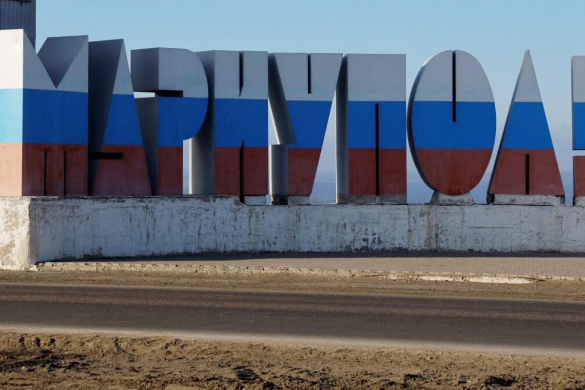 Оккупанты в Мариуполе объявляют "бесхозными" даже гаражи и подсобки Оккупанты в Мариуполе объявляют "бесхозными" даже гаражи и подсобки