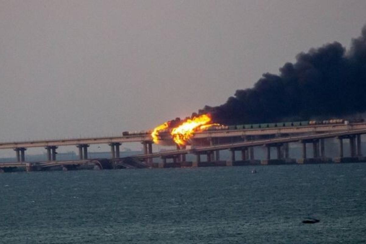 В Крыму уроженку Луганской области оштрафовали за пост о взрыве на Керченском мосту