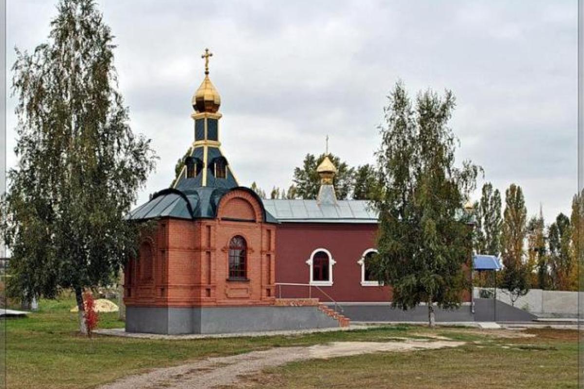 Російський камуфляж замість ряси: Настоятель храму з Лисичанська знову підтвердив співпрацю з росіянами Російський камуфляж замість ряси: Настоятель храму з Лисичанська знову підтвердив співпрацю з росіянами