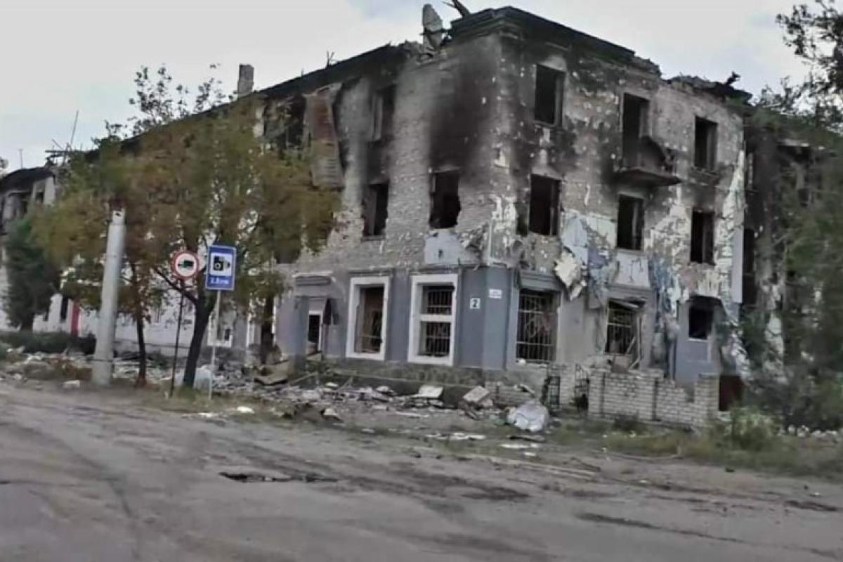 "Немає там ні тиші, ні спокою": в мережі розповіли про життя в окупованій Кремінній "Немає там ні тиші, ні спокою": в мережі розповіли про життя в окупованій Кремінній