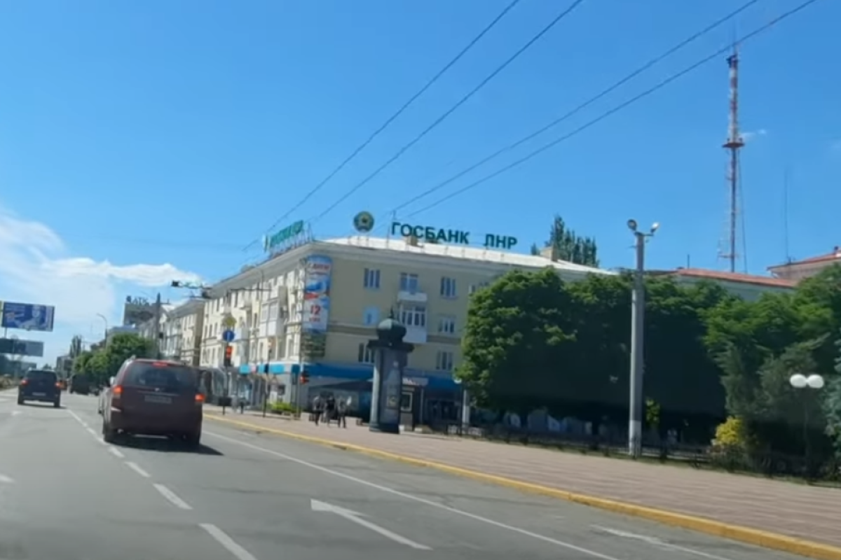 У тимчасово окупованому Луганську знову горить У тимчасово окупованому Луганську знову горить