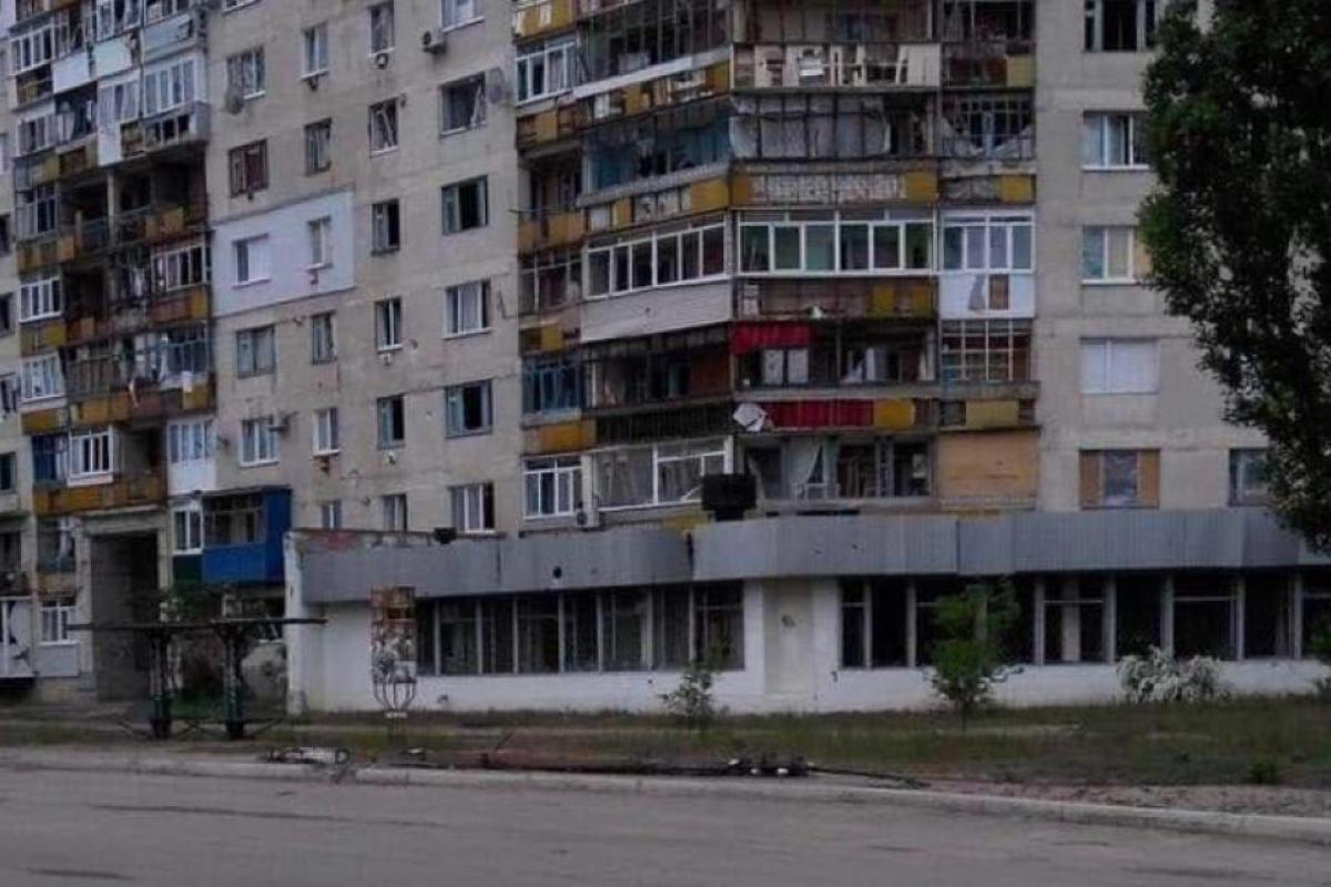 "Жили у деяких будинках, але з'їхали": у Лисичанську окупанти покидають "орендоване" житло одного з районів міста