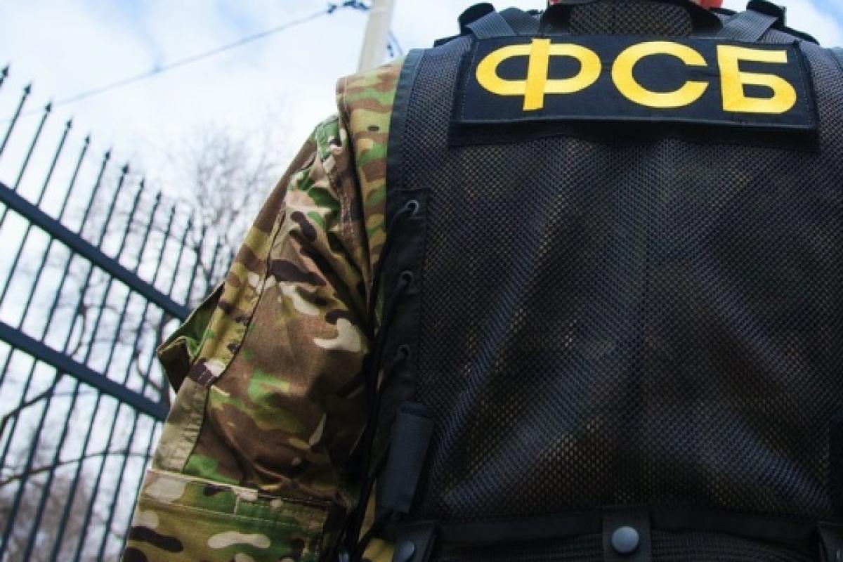 "Руський мир" на Луганщині: окупанти оприлюднили відео затримання місцевого мешканця "Руський мир" на Луганщині: окупанти оприлюднили відео затримання місцевого мешканця