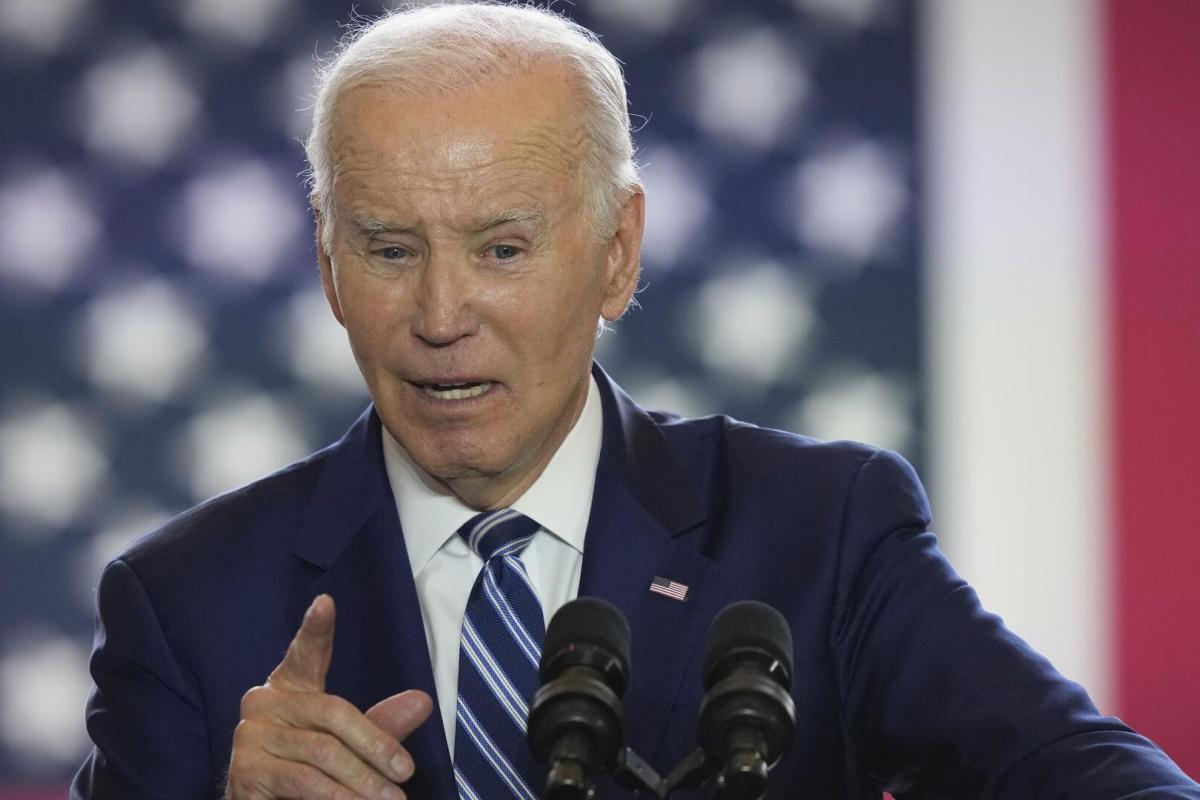 Байден закликав Конгрес "припинити ігри й взятися до роботи"