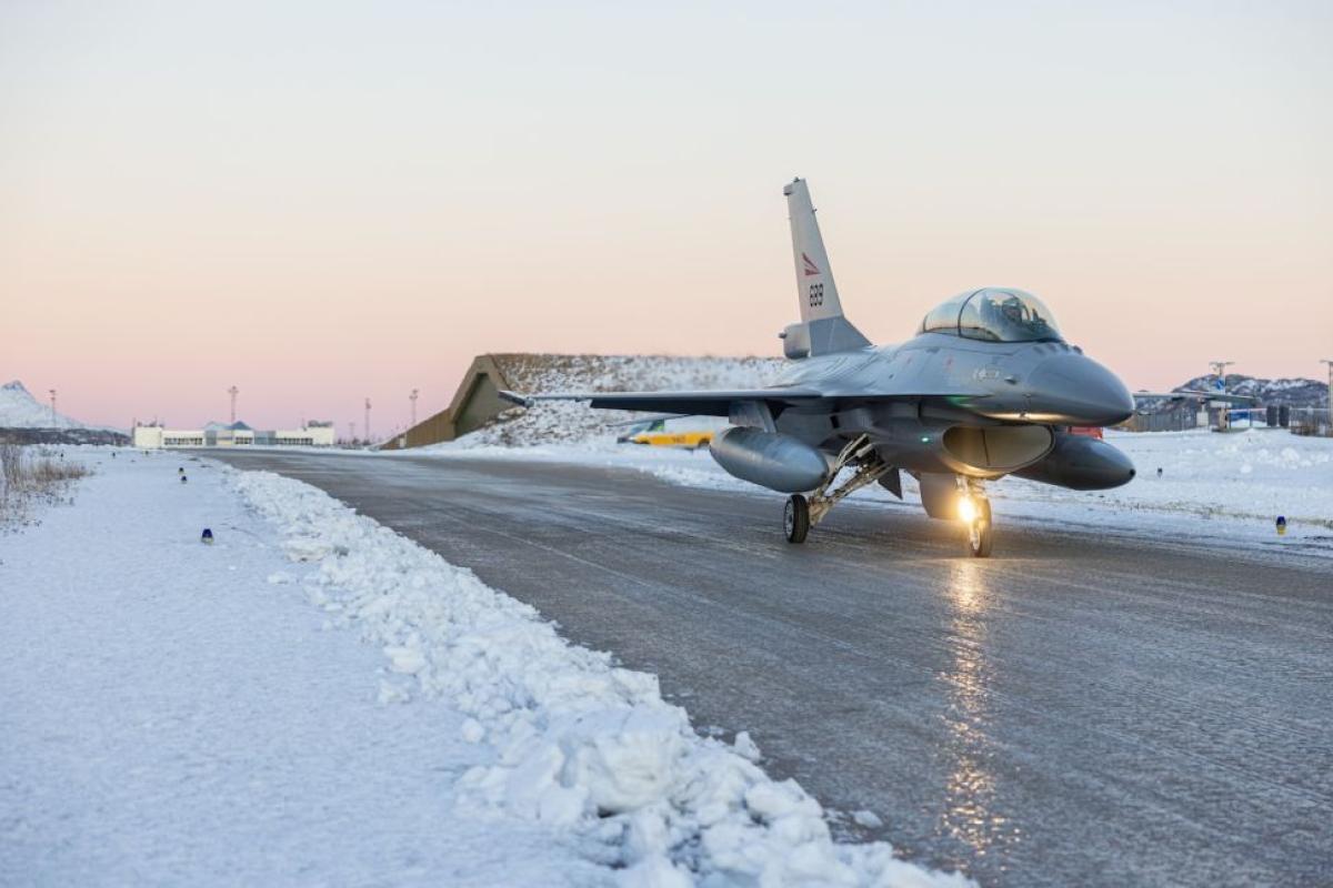 Нидерланды готовят к передаче Украине больше истребителей F-16, чем планировалось Нидерланды готовят к передаче Украине больше истребителей F-16, чем планировалось