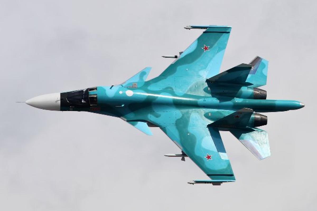 На східному напрямку знищено ще один російський літак-бомбардувальник На східному напрямку знищено ще один російський літак-бомбардувальник