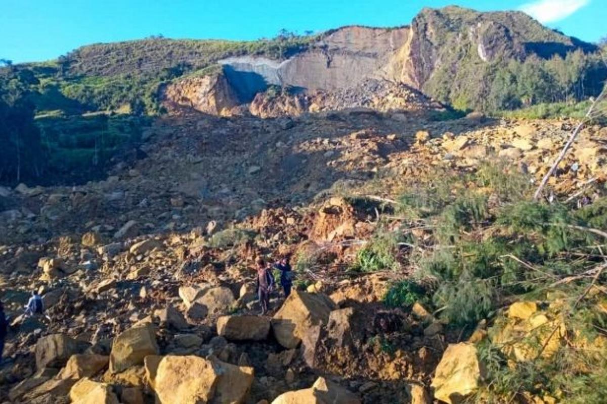 Оползень похоронил заживо более 2000 человек в Папуа-Новой Гвинее