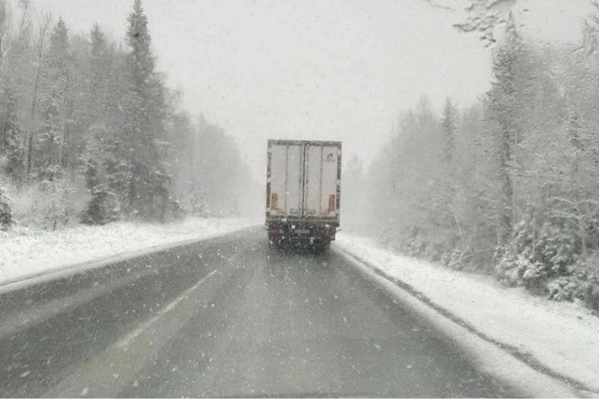В середине мая Челябинскую область накрыла метель - фото, видео
