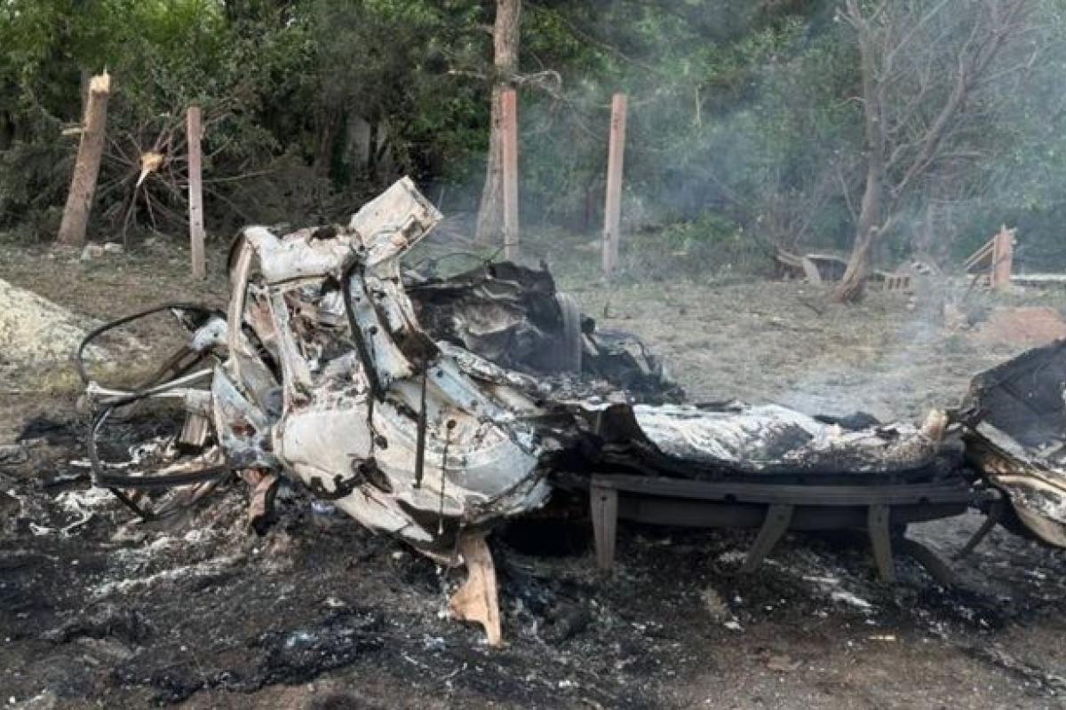 Окупанти обстріляли селище на Донеччині: загинули дитина та її бабуся Окупанти обстріляли селище на Донеччині: загинули дитина та її бабуся