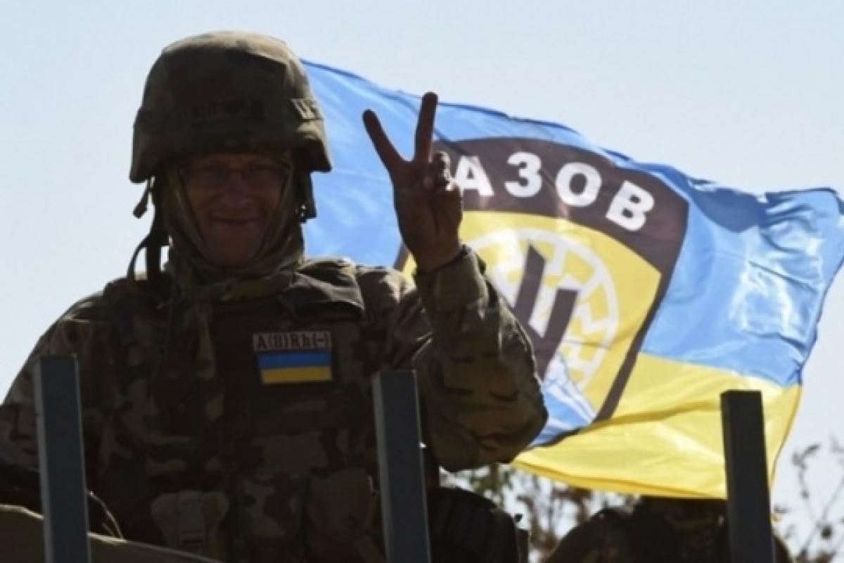Украинские воины из "Азова" успешно выбили россиян с их позиций в Серебрянском лесничестве Украинские воины из "Азова" успешно выбили россиян с их позиций в Серебрянском лесничестве