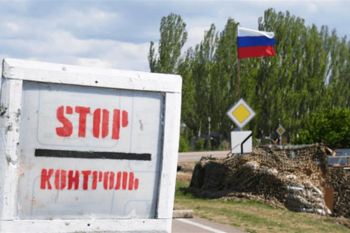 "Длинная очередь и строгие проверки": в сети рассказали о ситуации на "блокпосту" вблизи Смоляниново "Длинная очередь и строгие проверки": в сети рассказали о ситуации на "блокпосту" вблизи Смоляниново