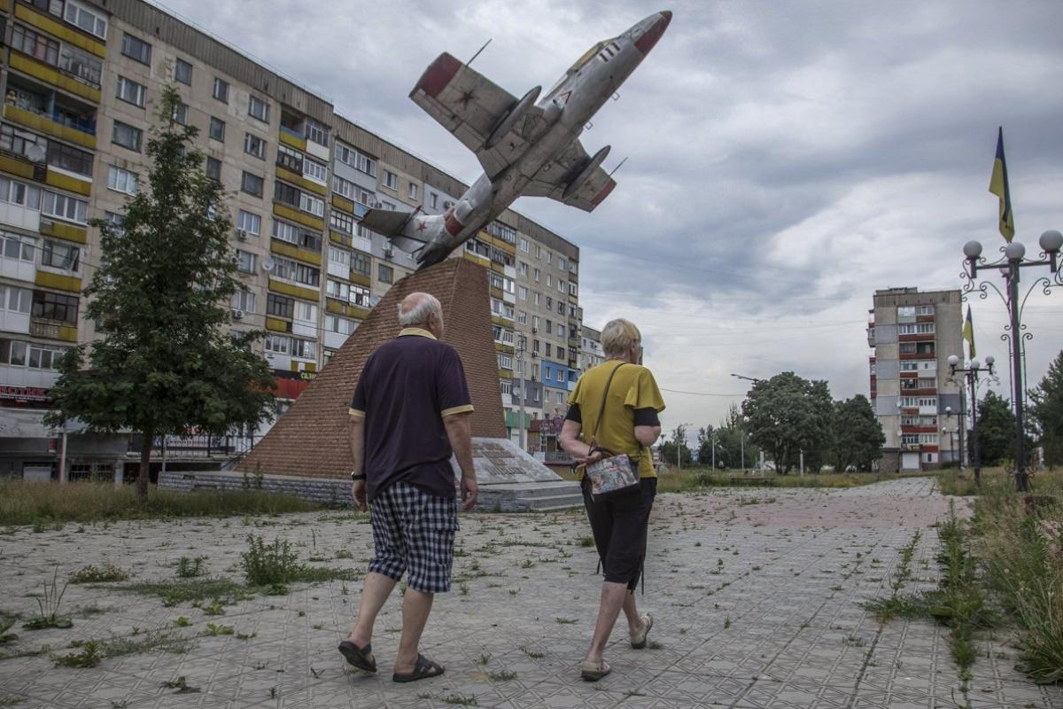 "Не все так хорошо у нас": жители Лисичанска не выдерживают произвол оккупационной "администрации" "Не все так хорошо у нас": жители Лисичанска не выдерживают произвол оккупационной "администрации"