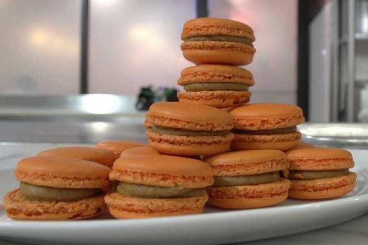 Французские макаронс с шоколадно-тыквенной начинкой