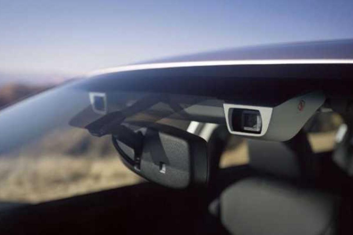 Subaru обновила систему безопасности EyeSight Subaru обновила систему безопасности EyeSight