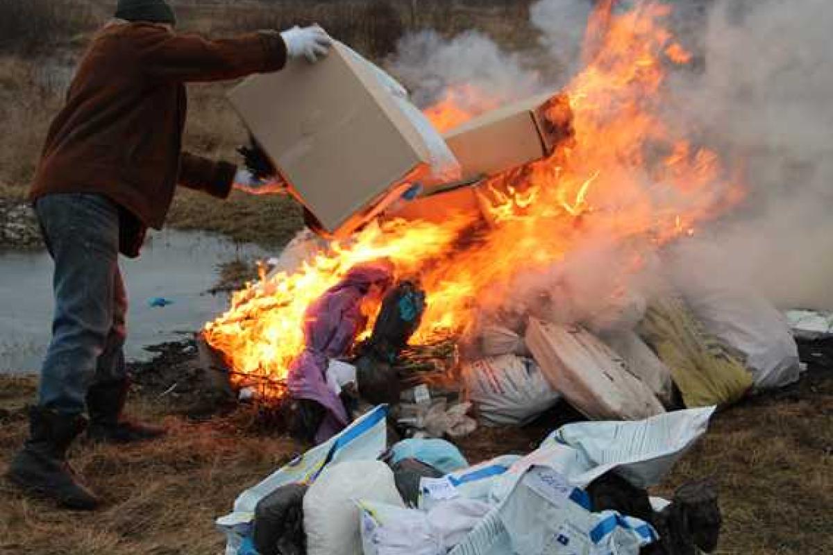 На Житомирщине устроили костер из наркотиков