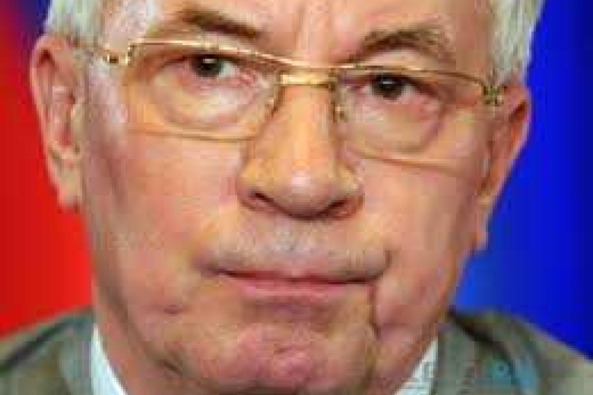 На заседании фракции Партии регионов высказаны претензии в адрес правительства Николая Азарова и предложено отправить Кабмин в отставку На заседании фракции Партии регионов высказаны претензии в адрес правительства Николая Азарова и предложено отправить Кабмин в отставку
