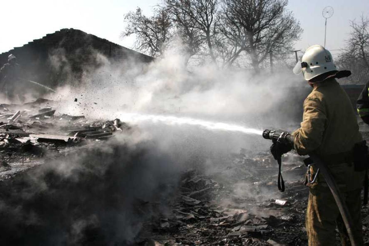 В Полтавской области пожарные ликвидировали пожар в магазине В Полтавской области пожарные ликвидировали пожар в магазине