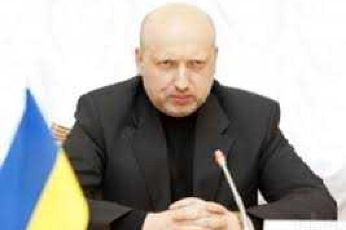 Турчинов пообещал жестко карать провокаторов и погромщиков Турчинов пообещал жестко карать провокаторов и погромщиков