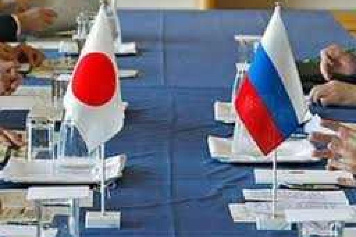 Япония ввела умеренные санкции против России 