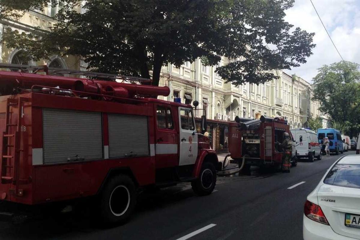 В Киеве горел офис на Пушкинской В Киеве горел офис на Пушкинской