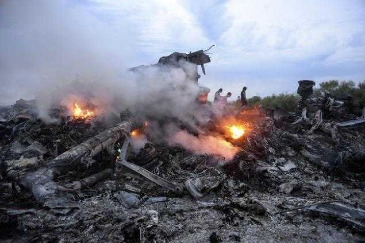 На 19 июля обнаружены тела 186 погибших с «BOEING 777-200» «Малайзийских авиалиний» На 19 июля обнаружены тела 186 погибших с «BOEING 777-200» «Малайзийских авиалиний»