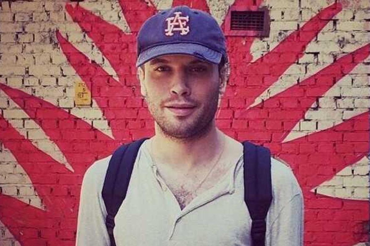 Экс-вокалиста группы «Корни» задержали из-за наркотиков