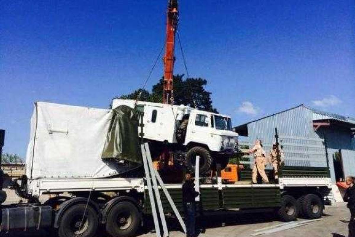 "Гумконвой" боевикам доставил командно-штабную машину "Гумконвой" боевикам доставил командно-штабную машину