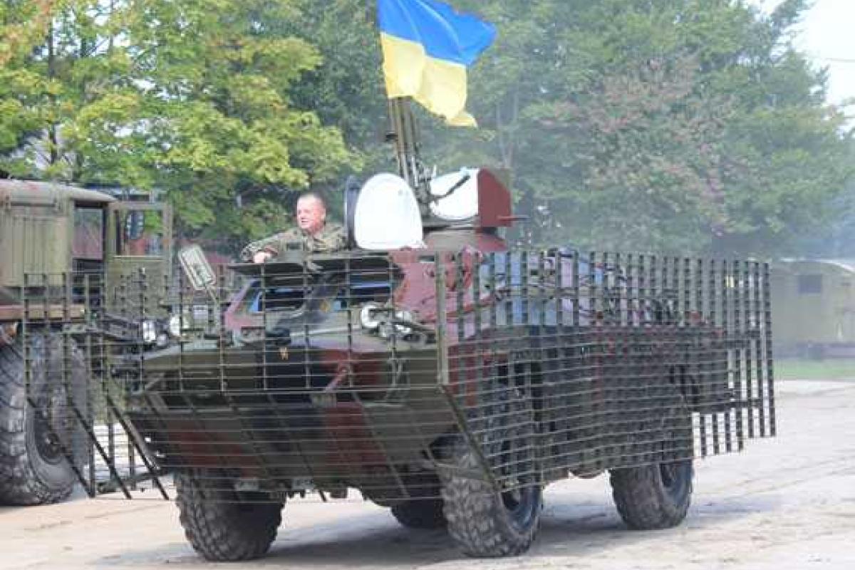 ГАИ Львовщины отремонтировала бронемашину и отправила в Донецкую область ГАИ Львовщины отремонтировала бронемашину и отправила в Донецкую область