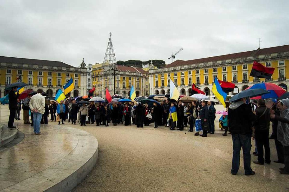 Украинская диаспора в разных уголках мира вспоминала погибших во время Голодомора