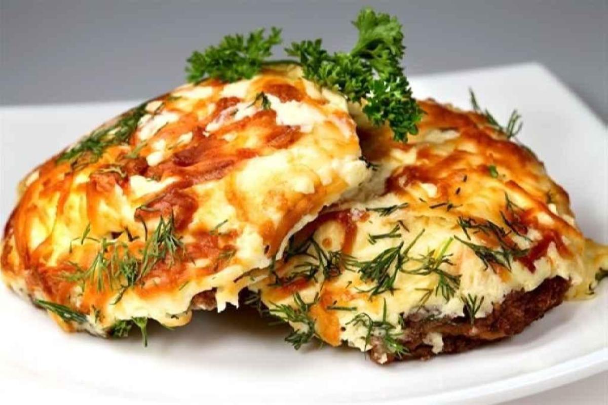 Мясо по-французски с картофелем в духовке Мясо по-французски с картофелем в духовке