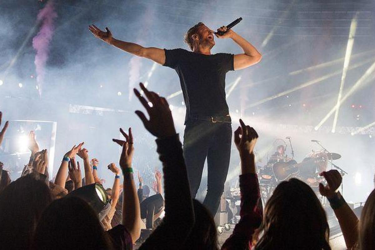 Топ-5 исполнителей с новыми треками Топ-5 исполнителей с новыми треками