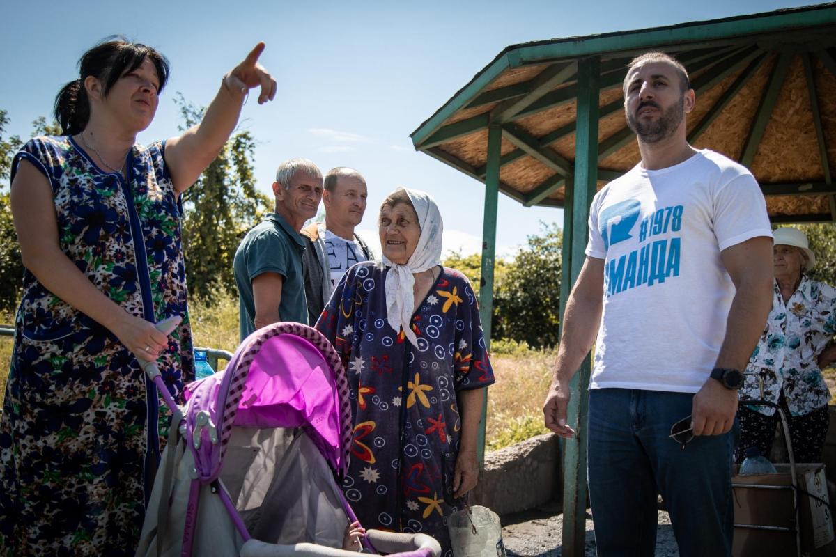 В Лисичанске команда народного депутата Сергея Рыбалка начала масштабно ремонтировать дороги В Лисичанске команда народного депутата Сергея Рыбалка начала масштабно ремонтировать дороги