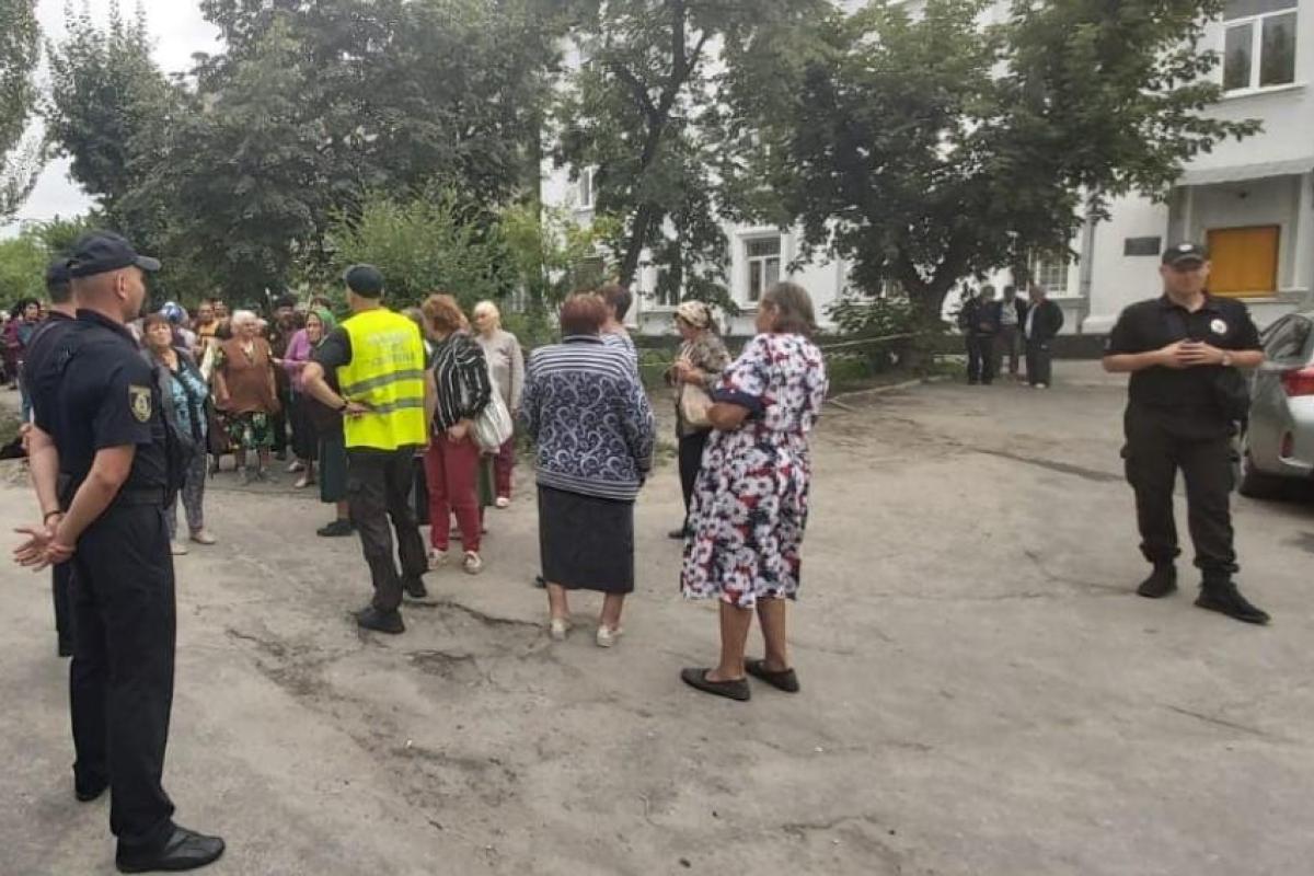 Борьба за мандат нардепа в Северодонецке: комиссию продолжают блокировать Борьба за мандат нардепа в Северодонецке: комиссию продолжают блокировать