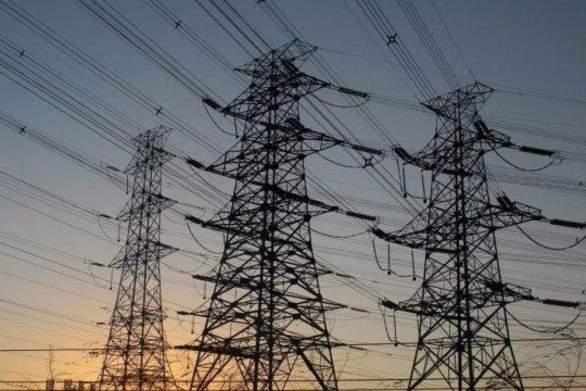 Почти 4000 абонентов Луганщины остались без электричества