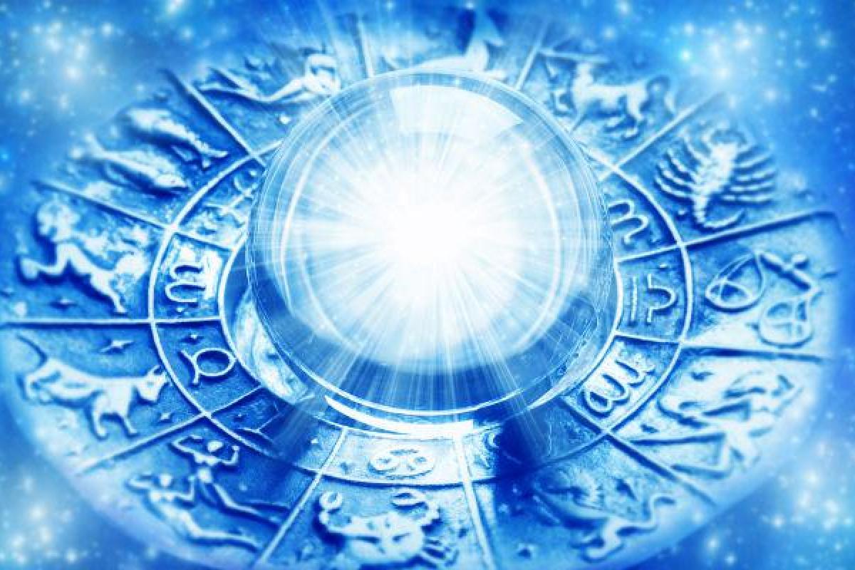 Альтернативная реальность: какое будущее предрекли Украине звезды