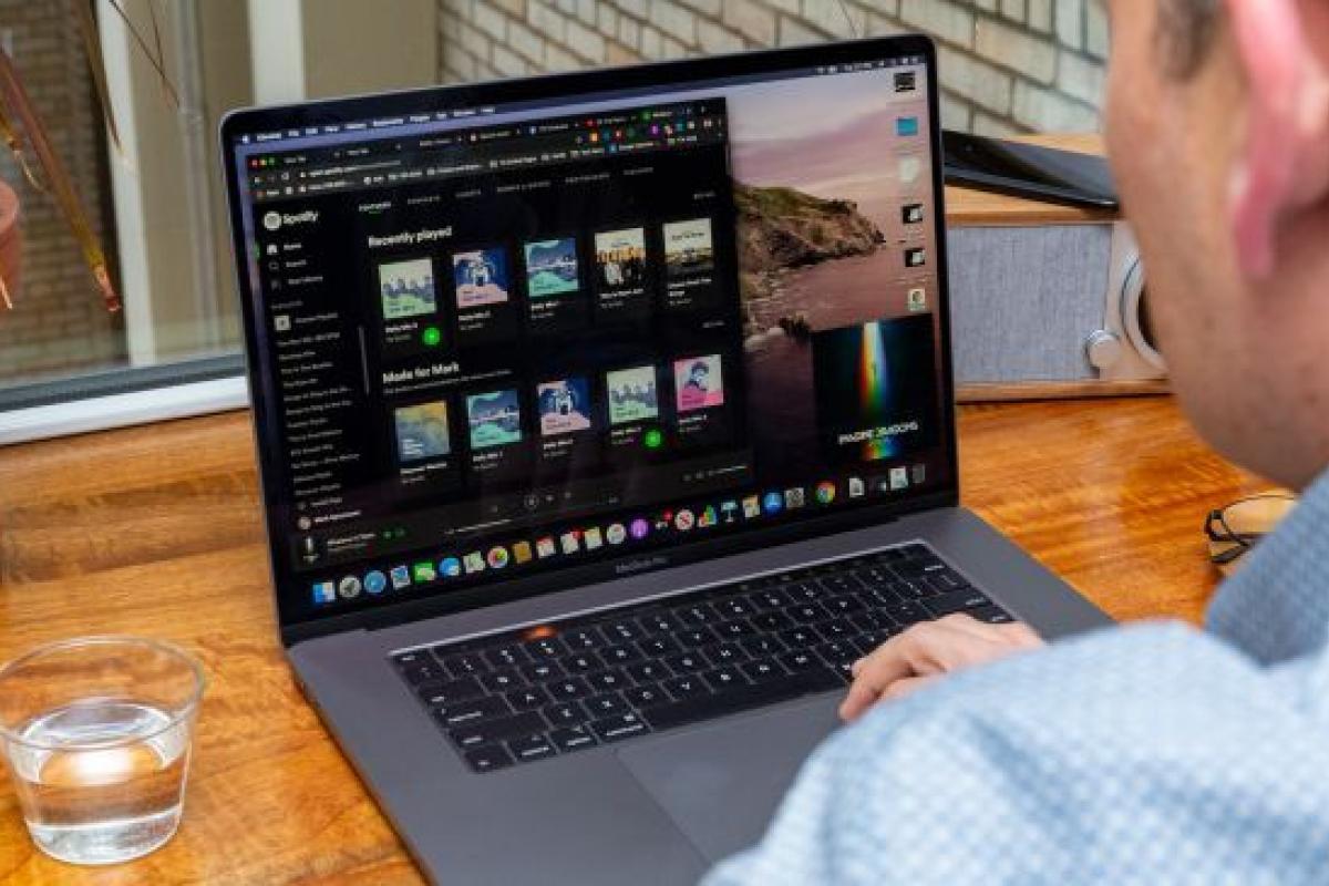 Для кого создан MacBook Pro 16 Для кого создан MacBook Pro 16