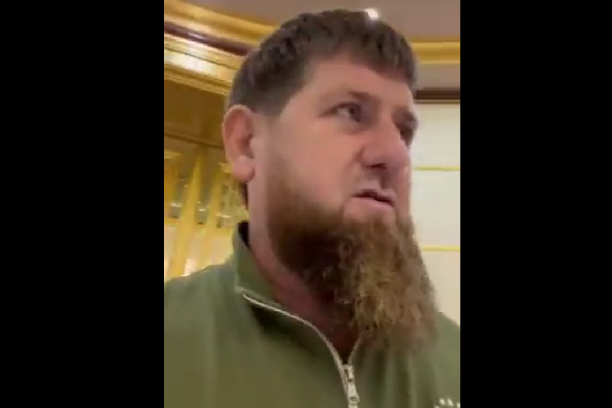Кадиров зібрався звільняти Луганськ та Донецьк - відео Кадиров зібрався звільняти Луганськ та Донецьк - відео