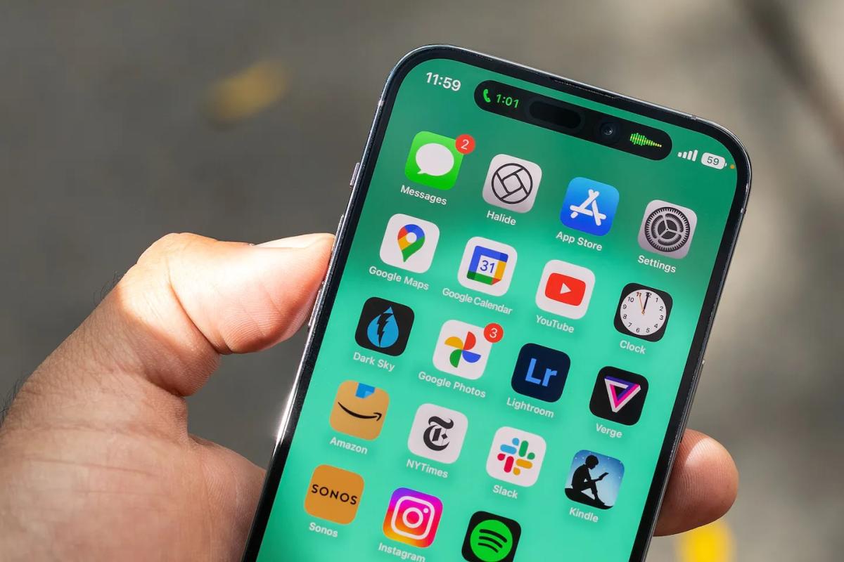 iPhone 14 проти iPhone 13 – чи варто переплачувати? iPhone 14 проти iPhone 13 – чи варто переплачувати?