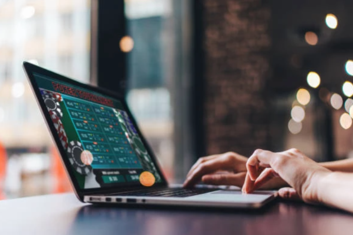 Сохраните или рискните? Преимущества и риски при покупке б/у ноутбука