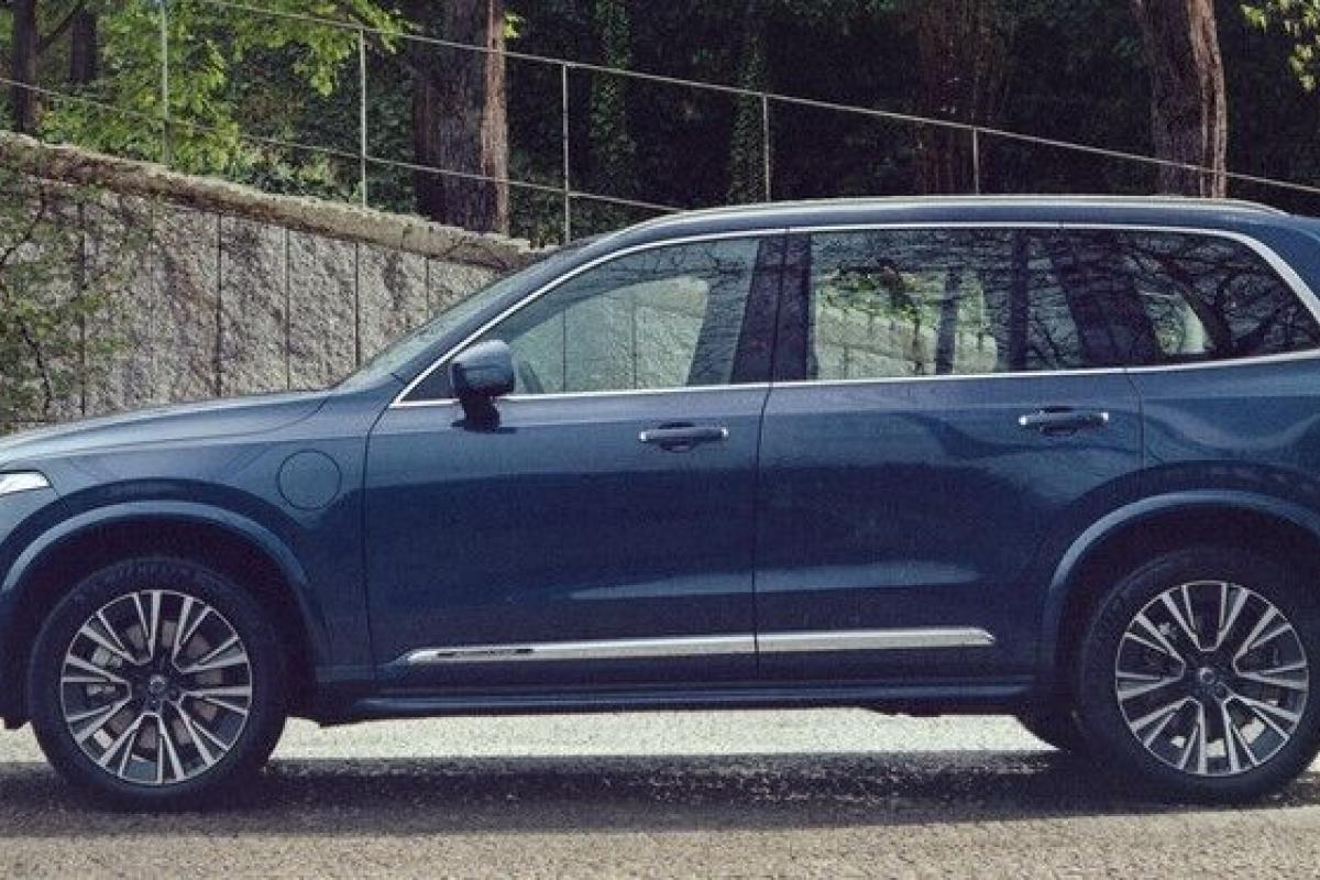 Дизайн та інтер'єр Volvo XC90 Дизайн та інтер'єр Volvo XC90
