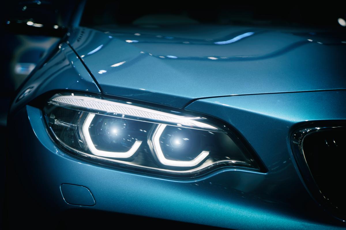 Роль та ефективність діодних фар в сучасному автомобільному освітленні Роль та ефективність діодних фар в сучасному автомобільному освітленні