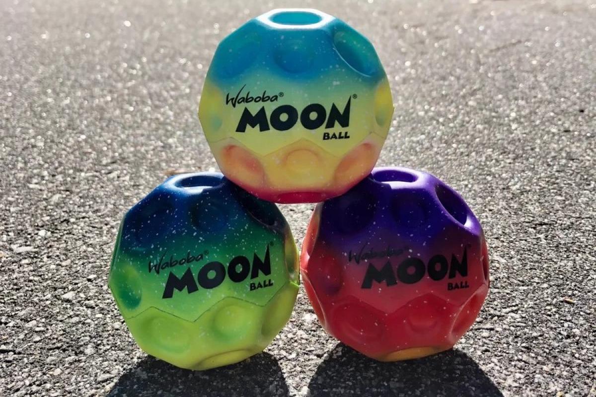 Дитячі м'ячі Moon Ball
