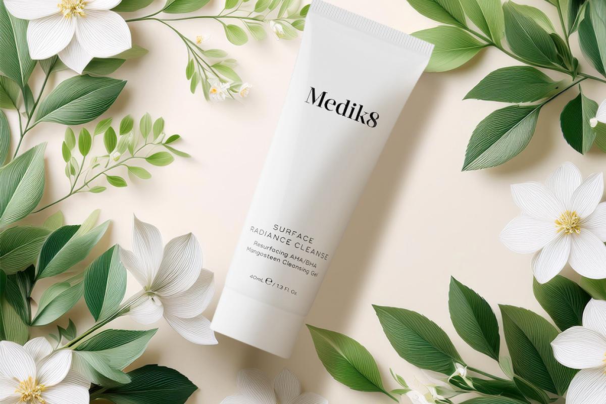 Medik8 Surface Radiance Cleanse