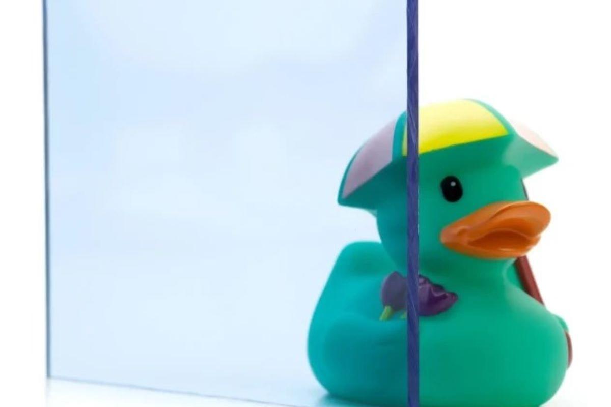 Монолітний полікарбонат