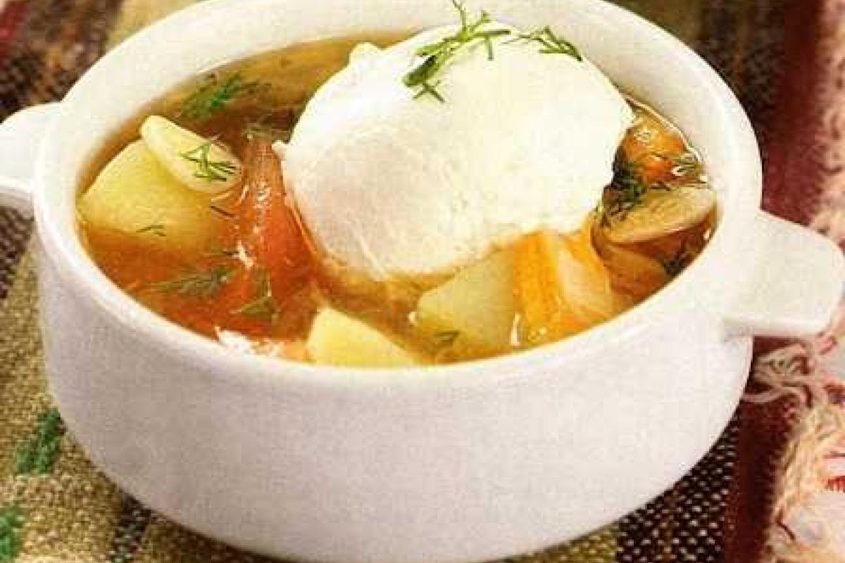 Пасхальный суп с яйцами