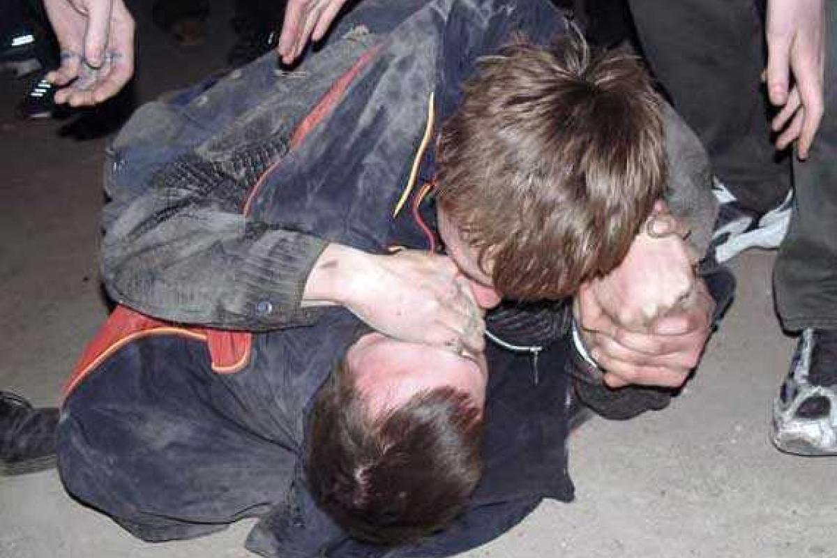 Насилие среди подростков Насилие среди подростков