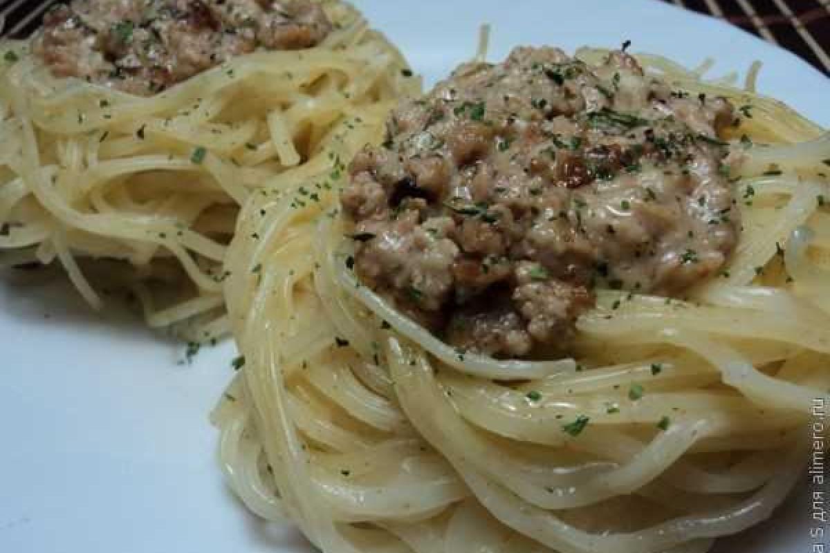 «Гнезда» из макарон с мясом «Гнезда» из макарон с мясом